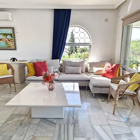 Pool, Sea Views And Privacy V208