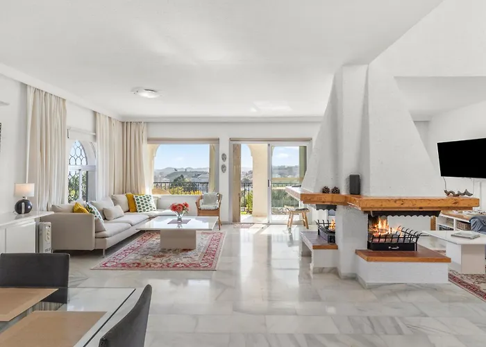 Pool, Sea Views And Privacy V208 * פואנגירולה