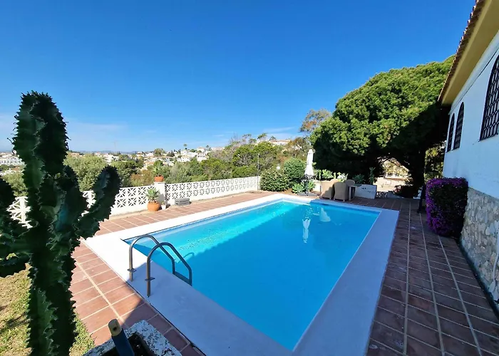 Pool, Sea Views And Privacy V208 *