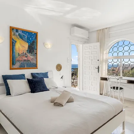 Дом отдыха Pool, Sea Views And Privacy V208 Фуэнхирола