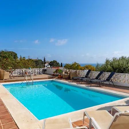 Дом отдыха Pool, Sea Views And Privacy V208 *