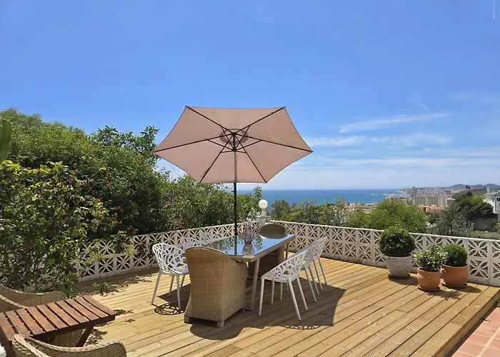 Pool, Sea Views And Privacy V208 *