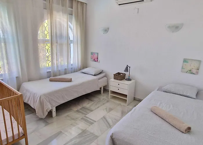 Pool, Sea Views And Privacy V208 Holiday home